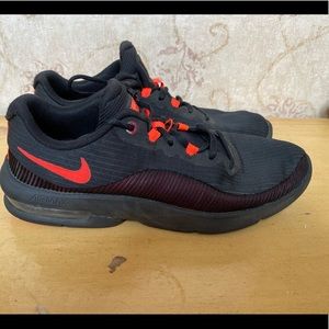 Nike Air Max Advantage Size 9